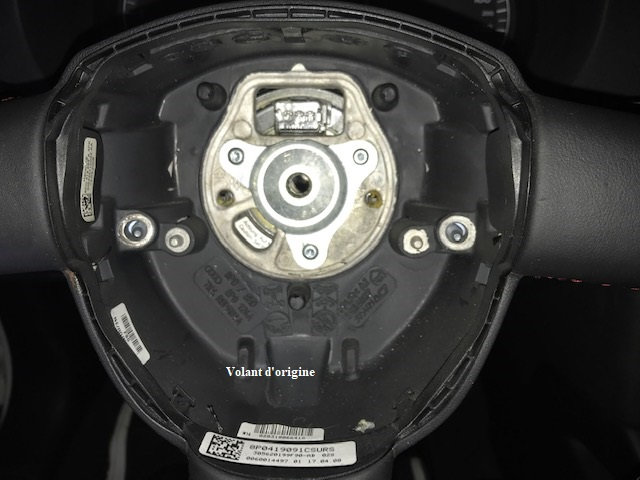 Insert volant chrome abîmer : Problèmes Intérieur - Forum Audi A3 8P - 8V