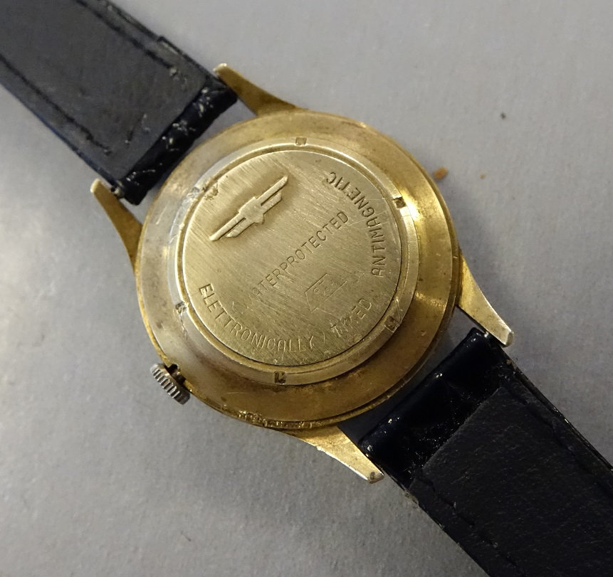 montre à voyager vers le futur Uda1