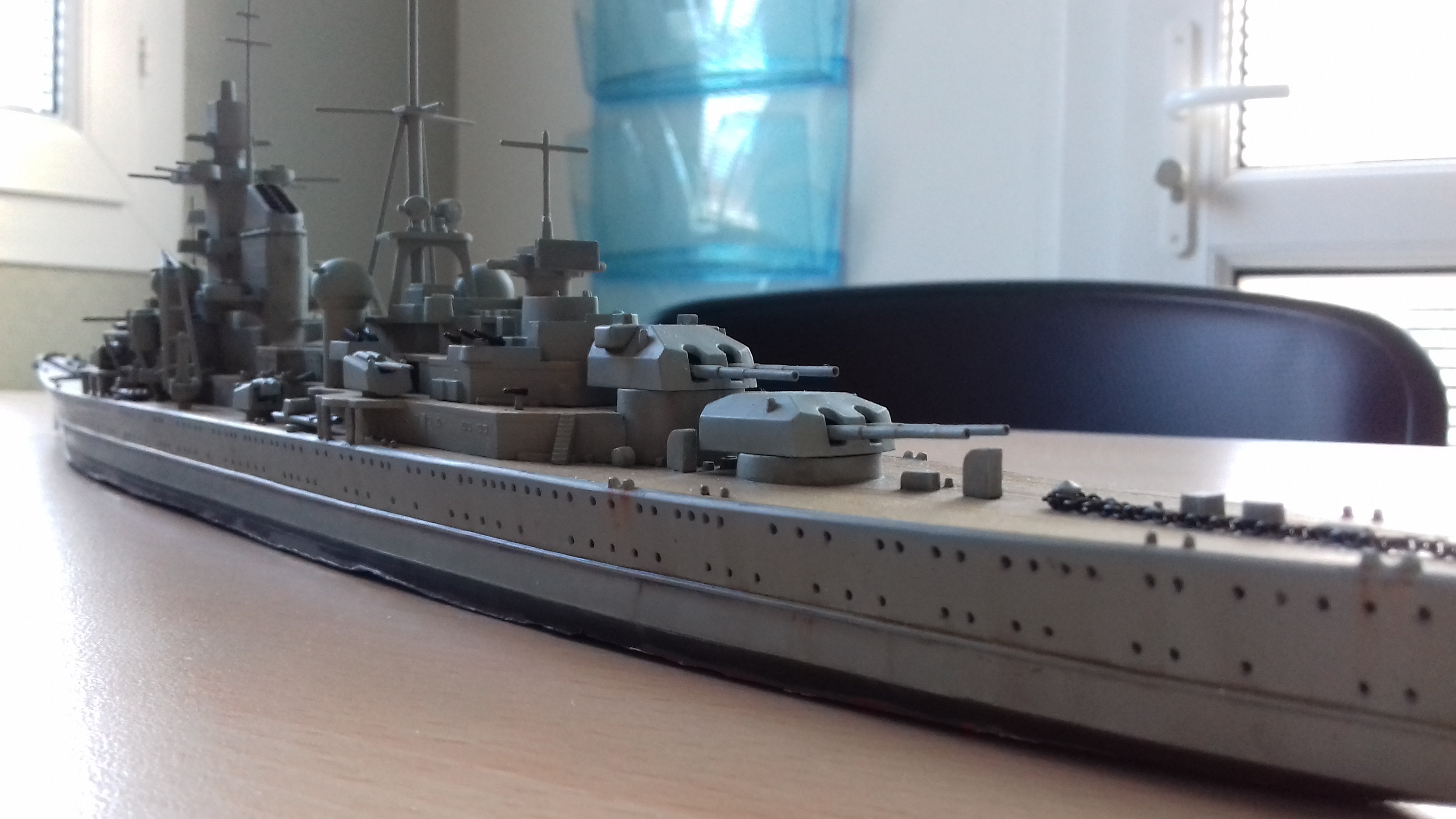  Croiseur lourd PRINZ EUGEN  Réf 1032 X8ac