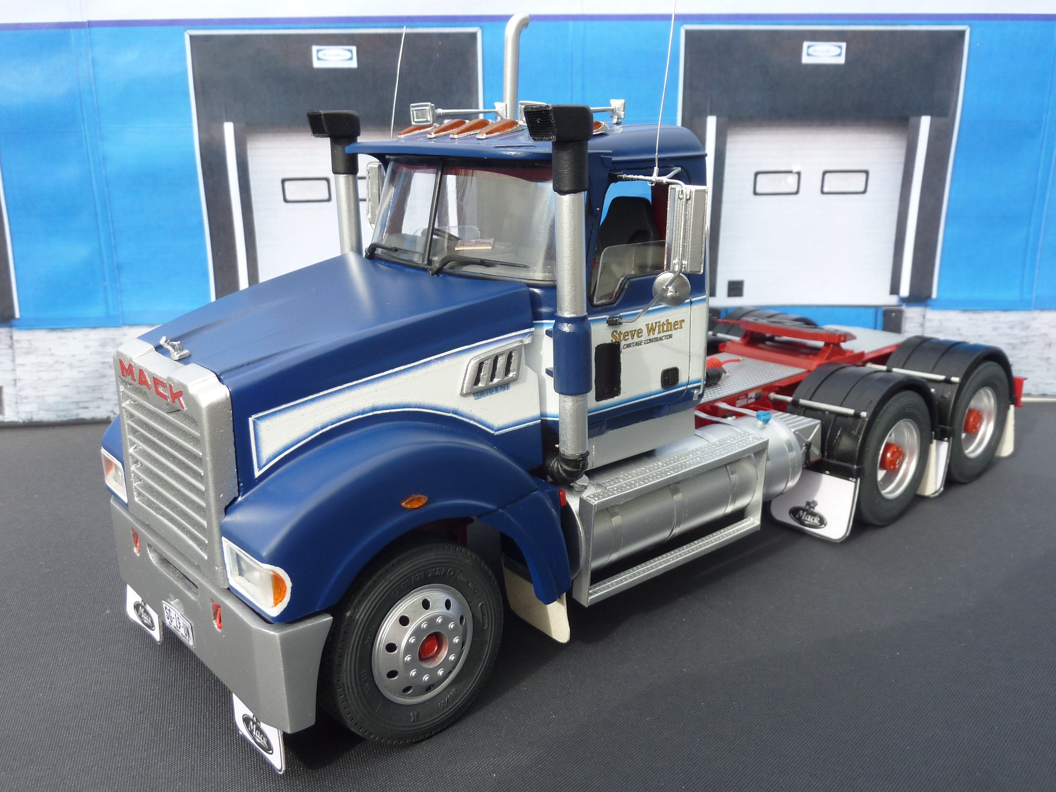 Mack Trident 2mjc