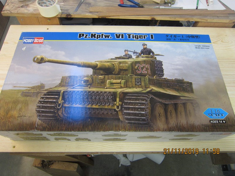  Vends maquette char Pz.Kpfw.VI Tiger HOBBY BOSS 82601 1/16 Ws3j