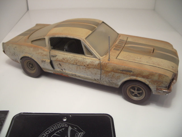 mustang GT-350H 1966 de chez monogram  au 1/24  sortie de l'habandon .  A4q2