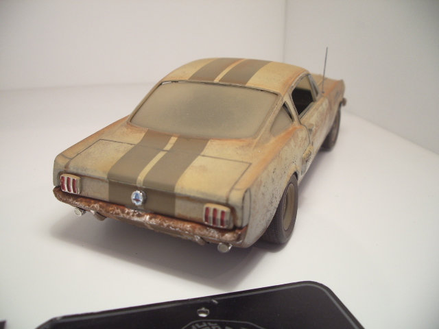 mustang GT-350H 1966 de chez monogram  au 1/24  sortie de l'habandon .  Jmuu