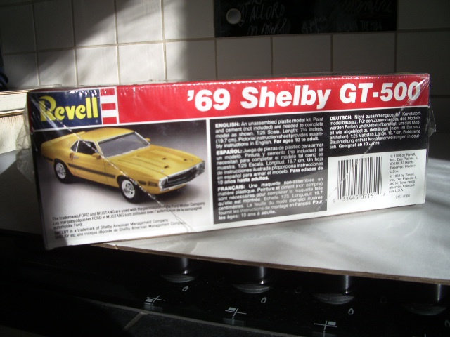 mustang SHELBY GT 500 1969 de chez revell au 1/25 U2kt
