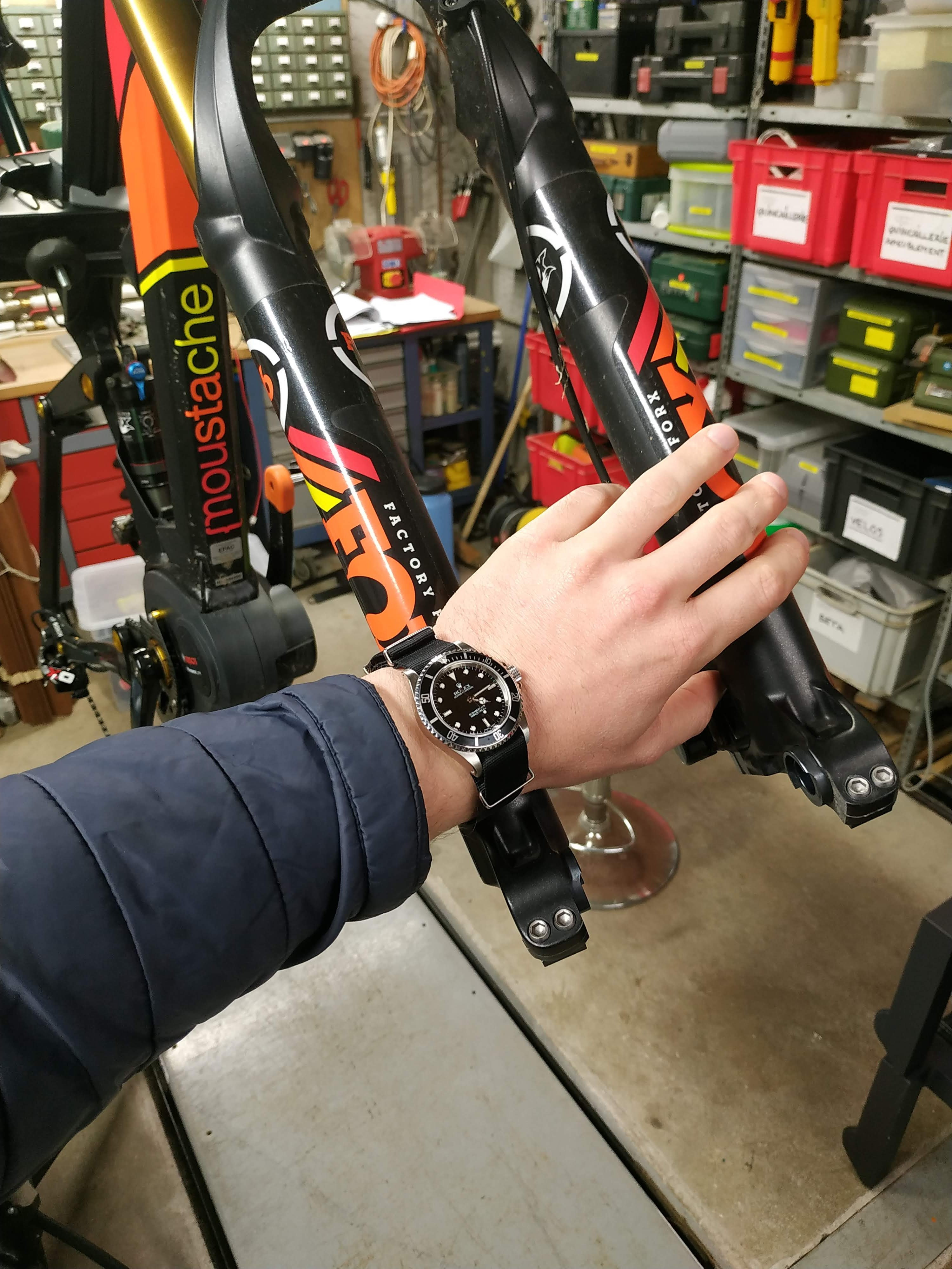 Photos de vos montres en action - Page 12 Auae