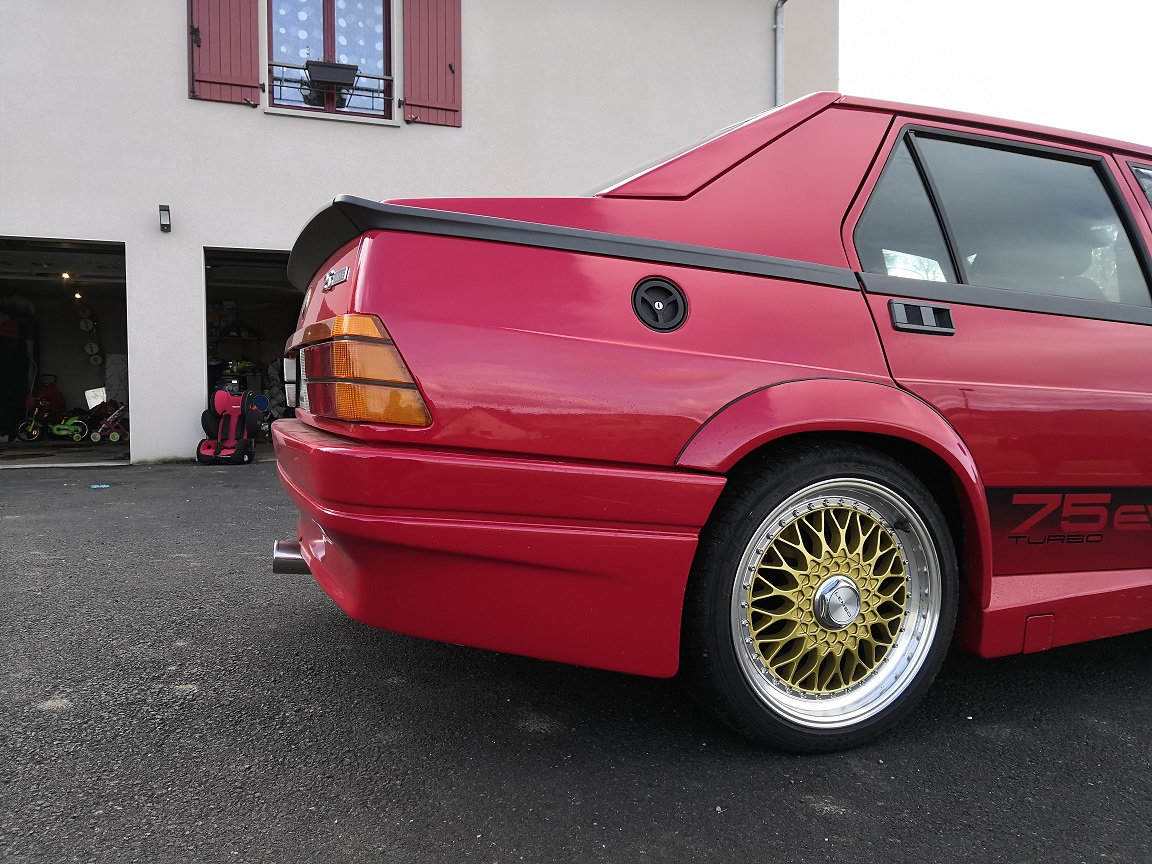 La FifouMobile !  (Alfa 75 turbo Evoluzione) - Page 37 1npq