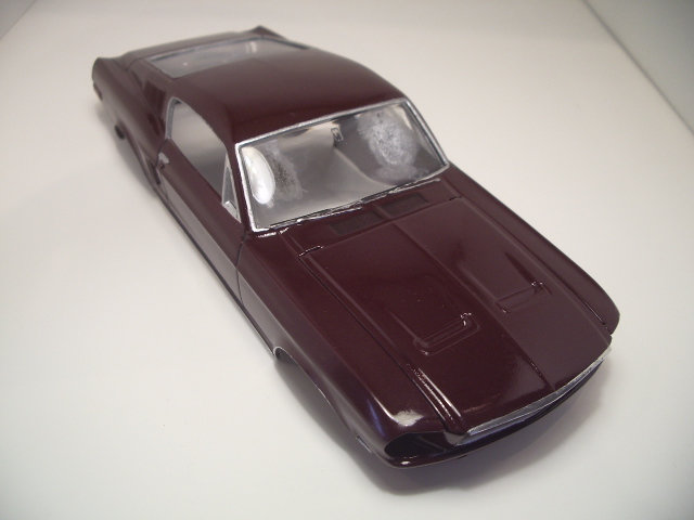 mustang GT 1968 de chez revell au 1/25 .  41ts
