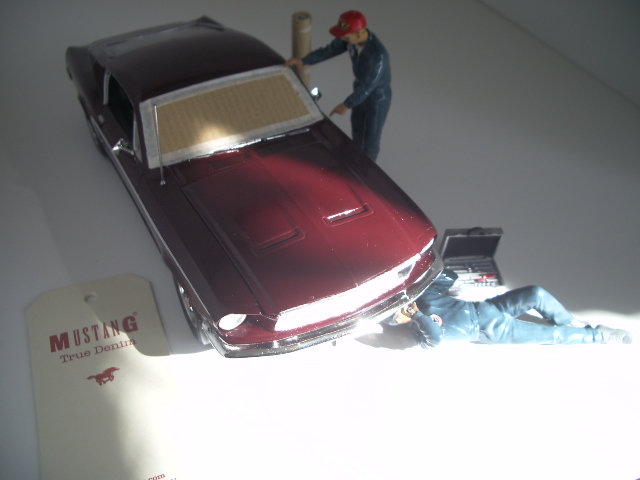 mustang GT 1968 de chez revell au 1/25 .  Aqle