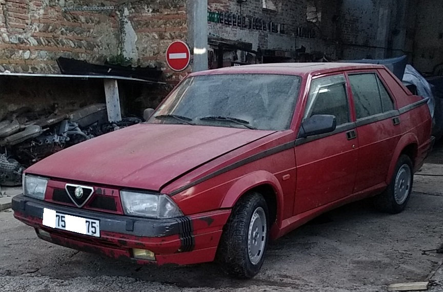 Ma petite alfa 75 v6 - Page 3 Pfb2