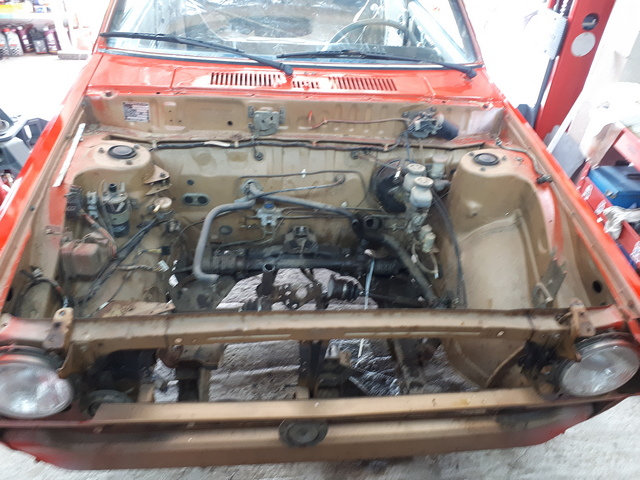 restauration Cherry KN10 coupé 1200 . 1979  Pvtm