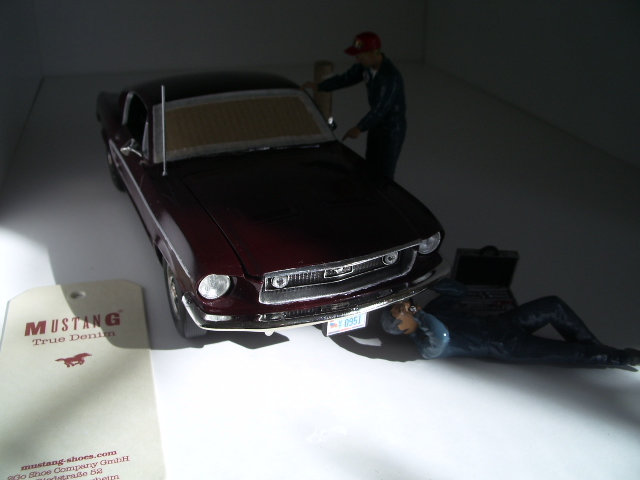 mustang GT 1968 de chez revell au 1/25 .  Sxsv