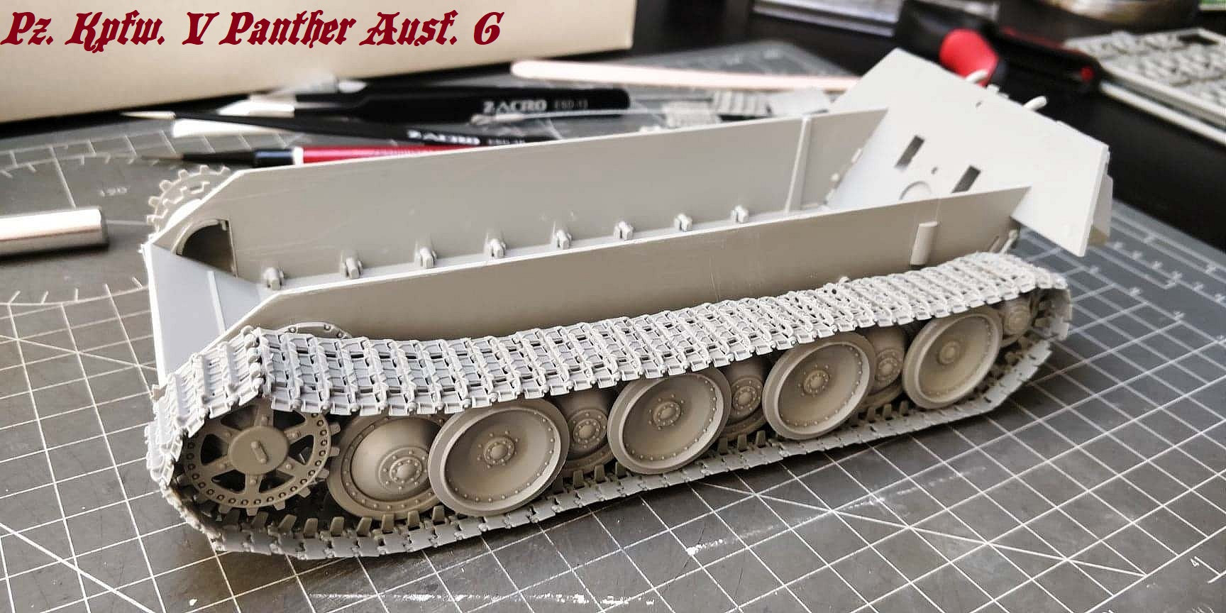 Pz. Kpfw. V Panther Ausf. G - ITALERI Arrd
