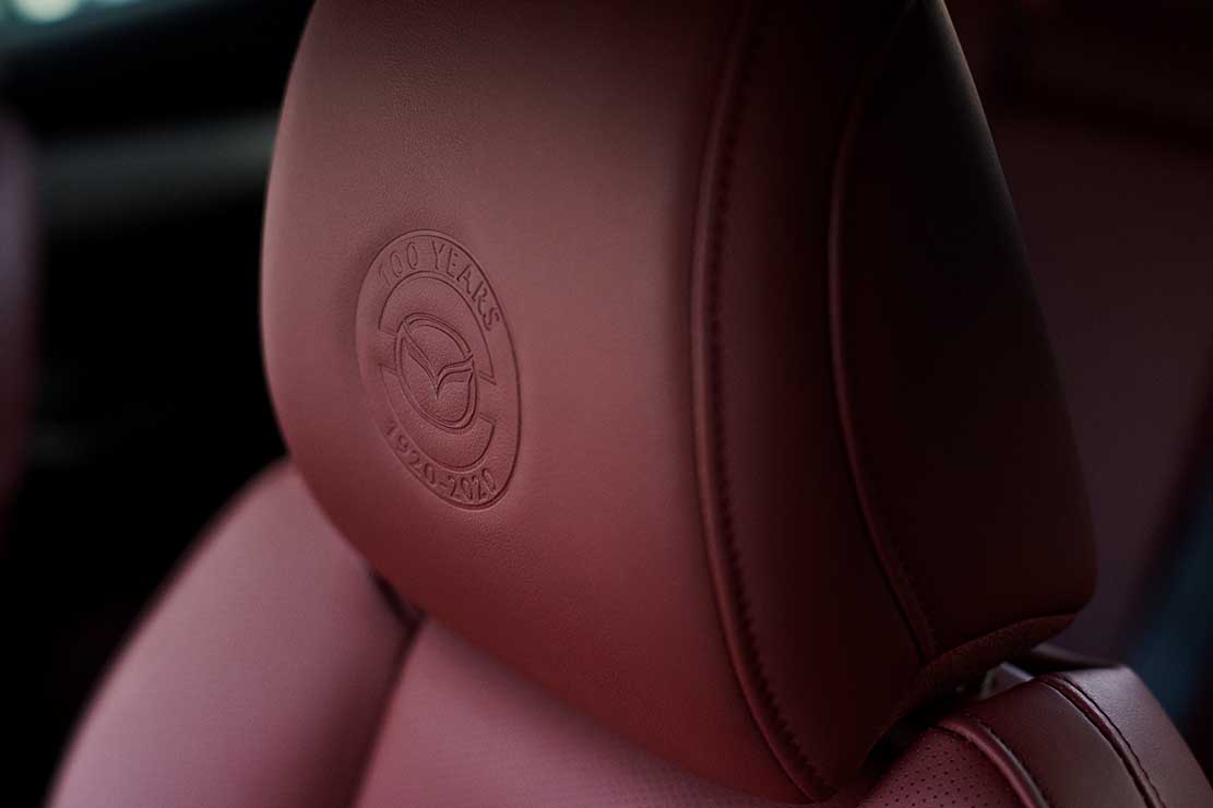 Centième anniversaire de Mazda U57y