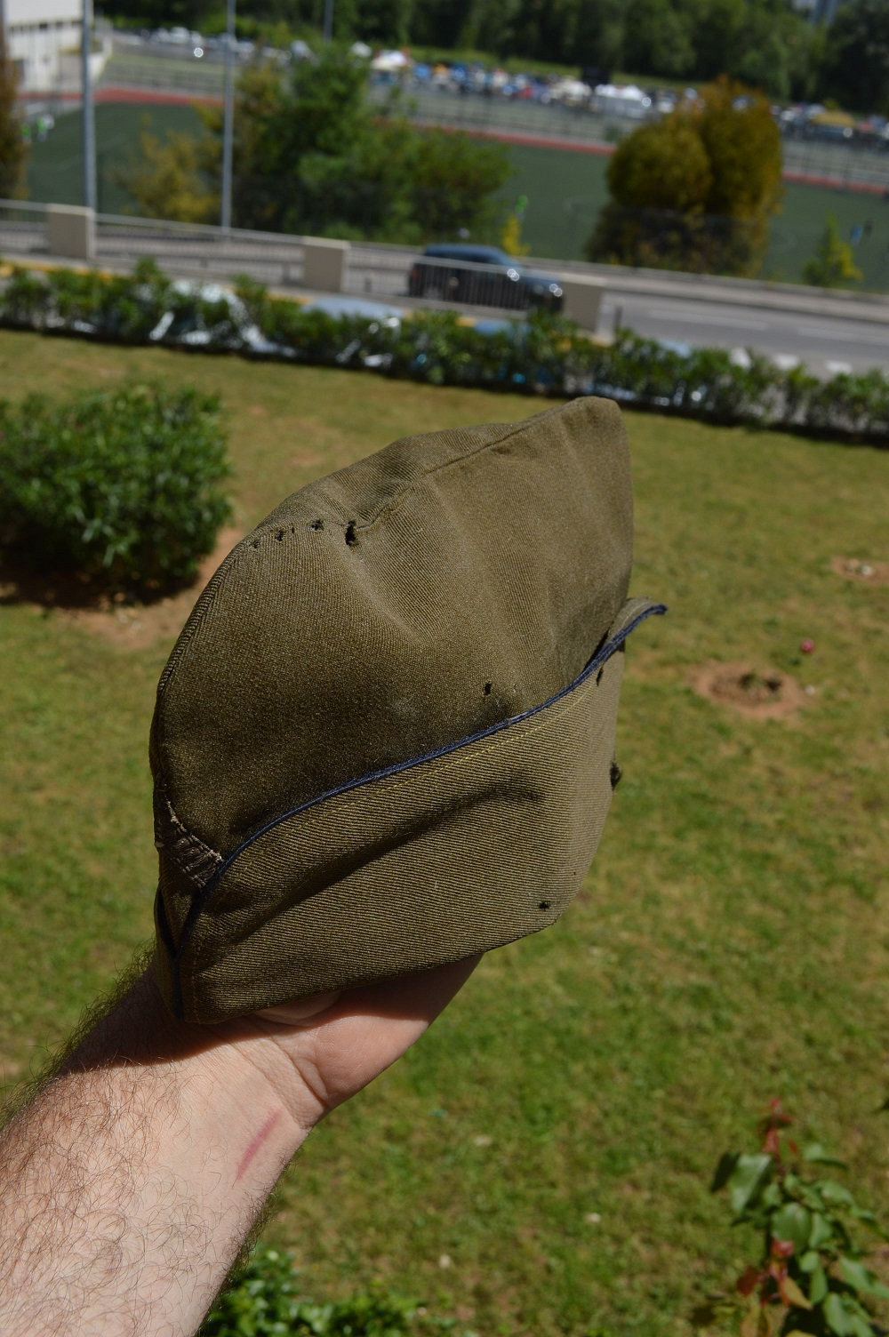 Bonnets de police WW1 & WW2 47hs