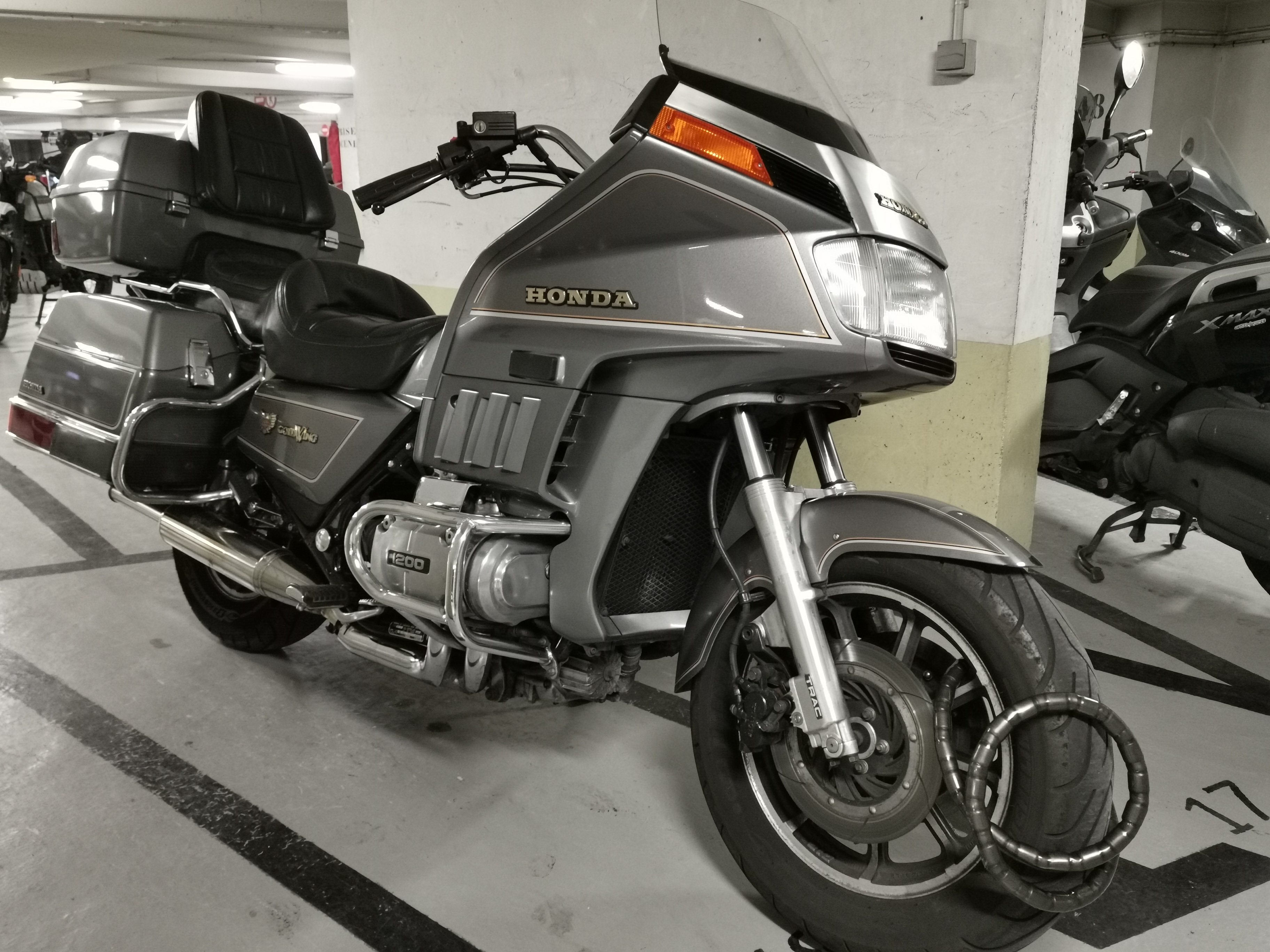 Ma GL1200 après quelques semaines Qgq9