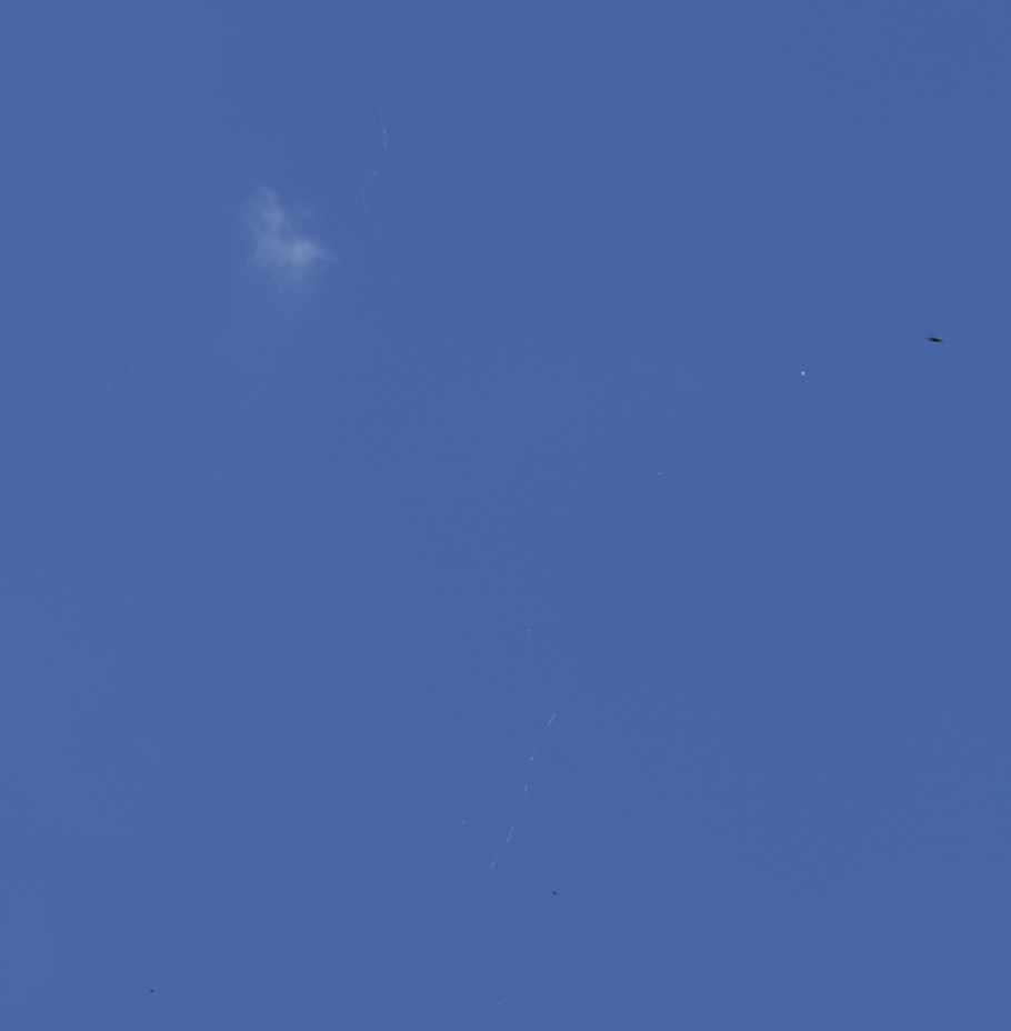 https://zupimages.net/up/20/16/fi63.png