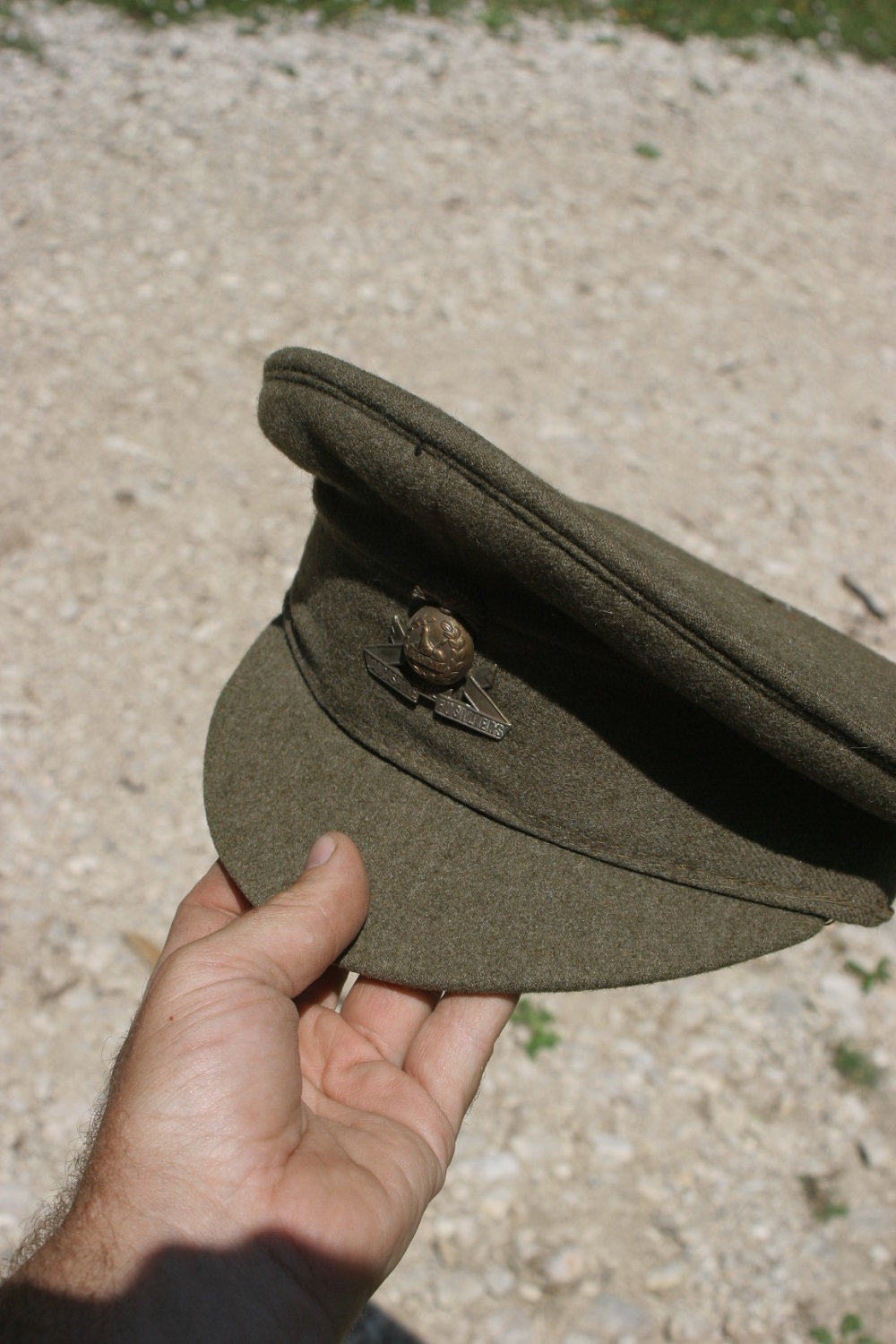 Deux casquettes Belges ? Xm7r