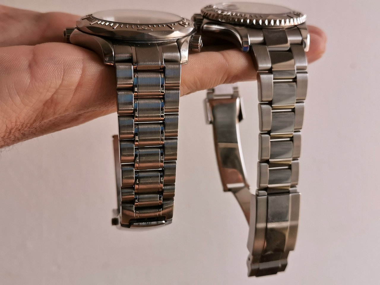 Omega Seamaster 2230.50 vs Rolex YM 116622: combat honnête ou massacre à venir ? Vsq4