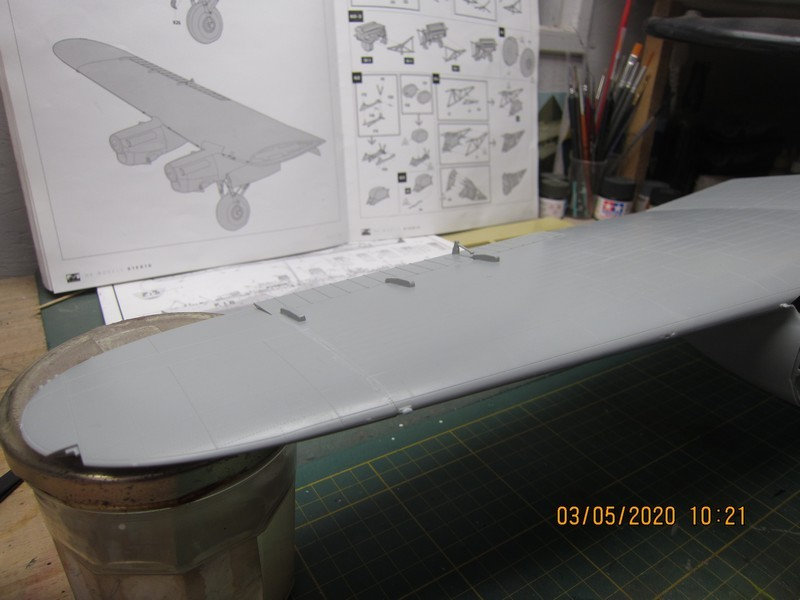 Lancaster 1/32 HKM - Page 2 W0at