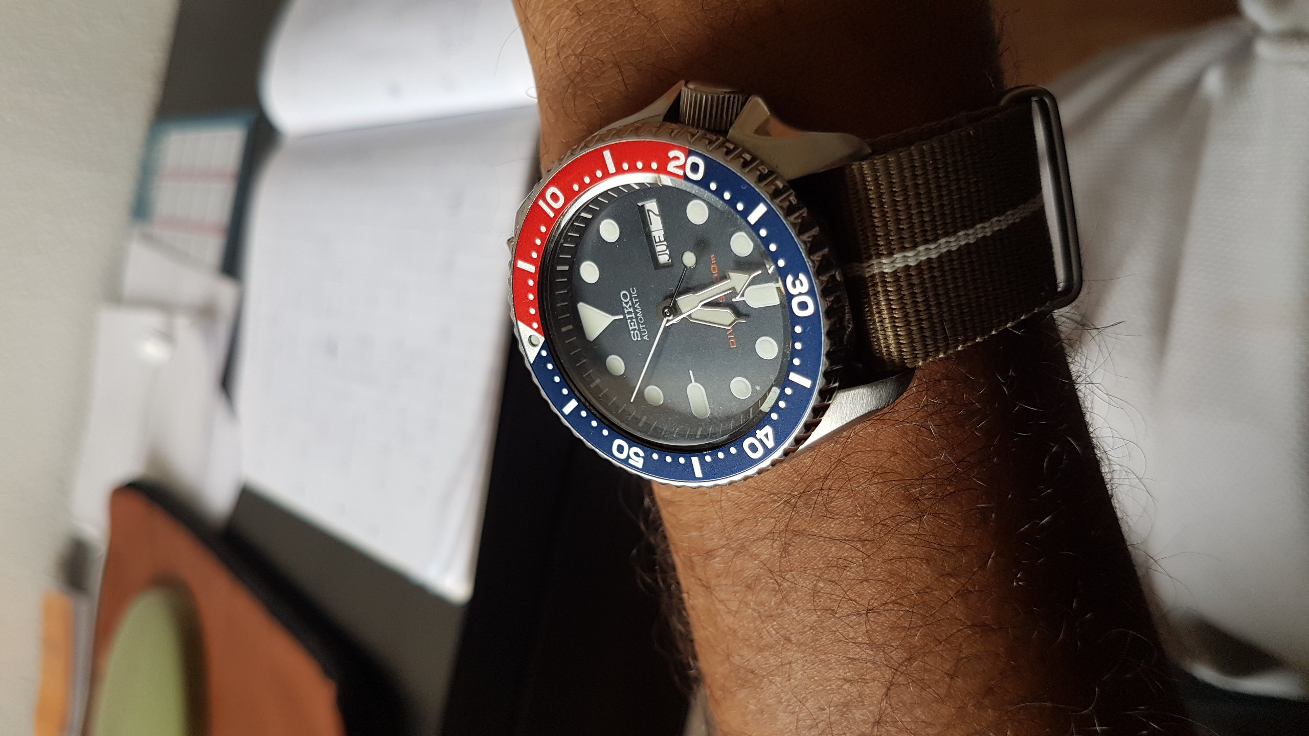 Feu de SKX007 et 009 - tome 7 - Page 3 R67e