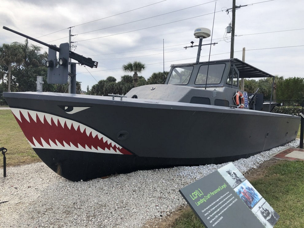 The NAVY UDT-SEAL Museum - Fort Pierce, Florida, USA Uc2i