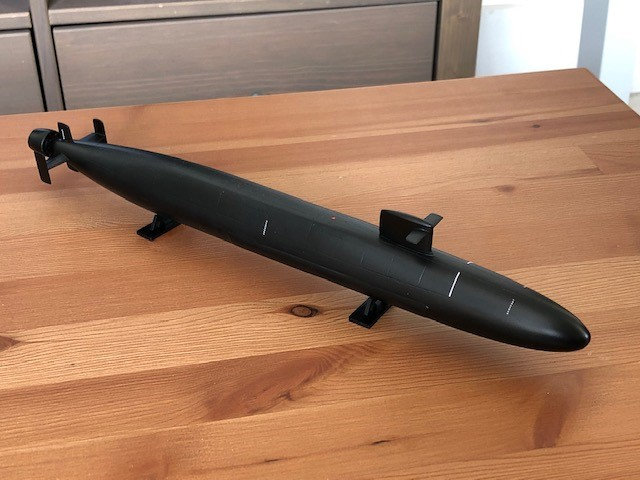 [HOBBYBOSS] Sous-marin nucléaire lanceurs d engins TRIOMPHANT Réf 83518 Pamt