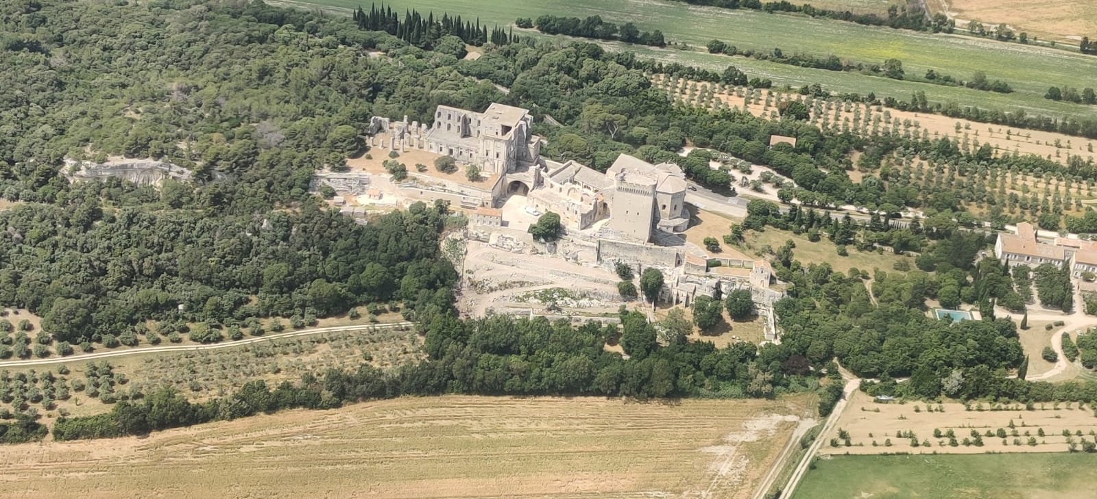 vdeq.jpg