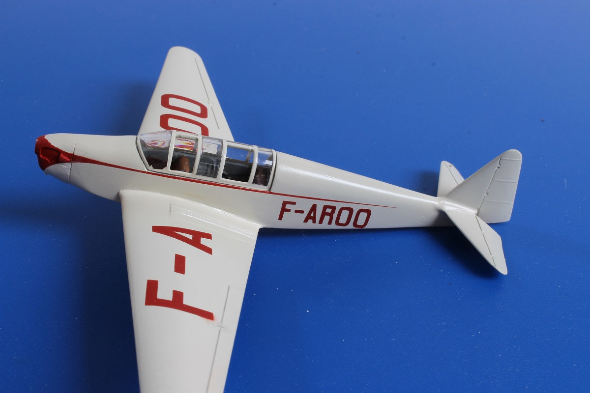 [Concours "Les 80 ans des FAFL"] Zlin XII - RS - 1/72 - Page 5 4z66