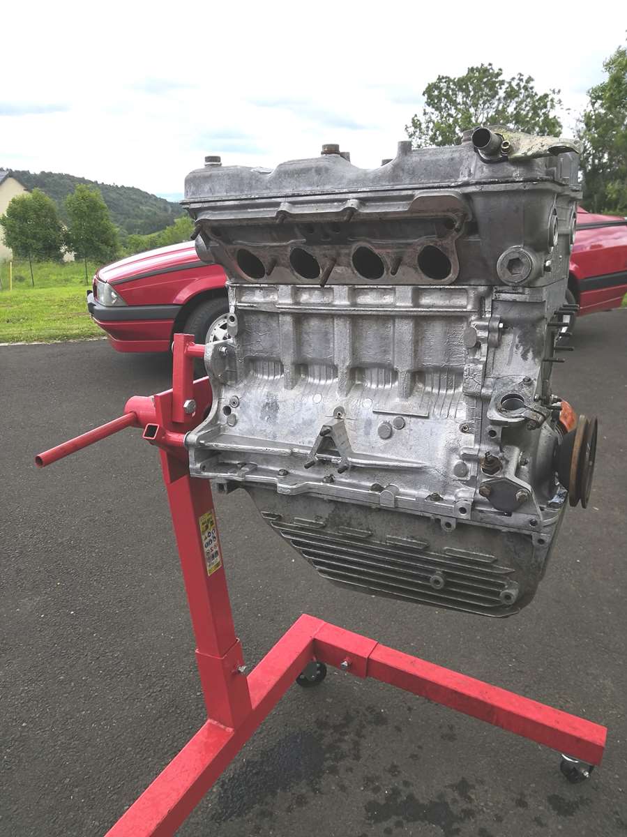 Restauration moteur 1800 turbo Groupe A et 1800T standard - Page 3 Dy1n
