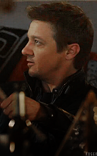 Jeremy Renner Cksh