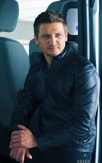 Jeremy Renner Oyhq