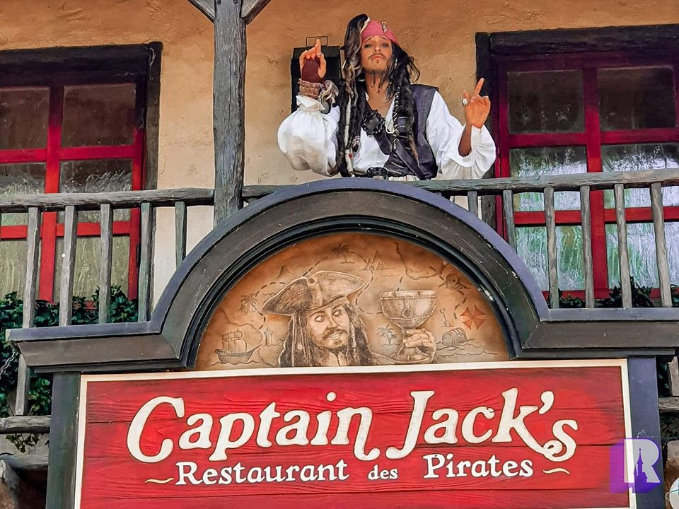 Captain Jack's - Le Restaurant des Pirates (ex- Blue Lagoon" (Disneyland Parc)  - Page 10 Fqpi