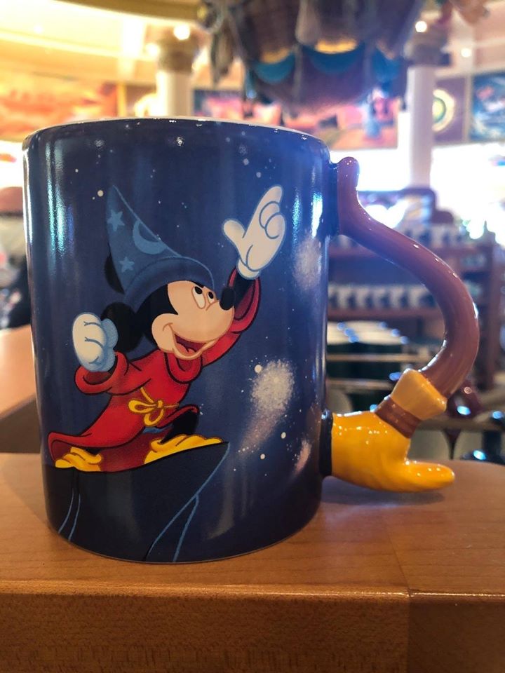 Mugs, bols et tasses Disney - Page 10 1mwa
