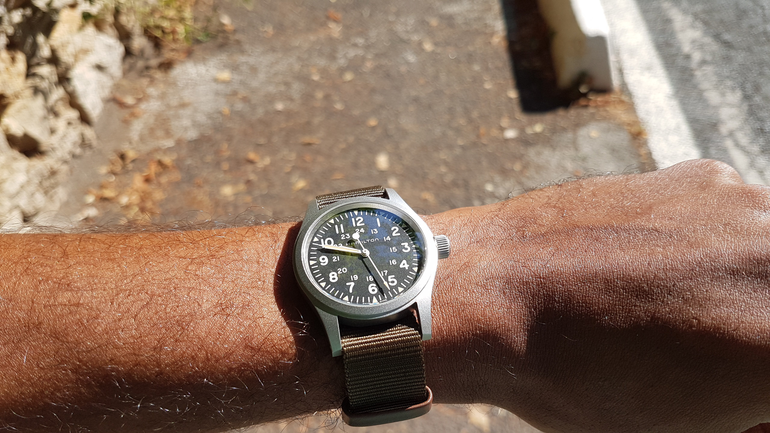 Hamilton Khaki Field Mechanical : Une légende au poignet - Page 3 96tq