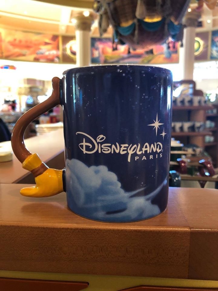 Mugs, bols et tasses Disney - Page 10 Fqld