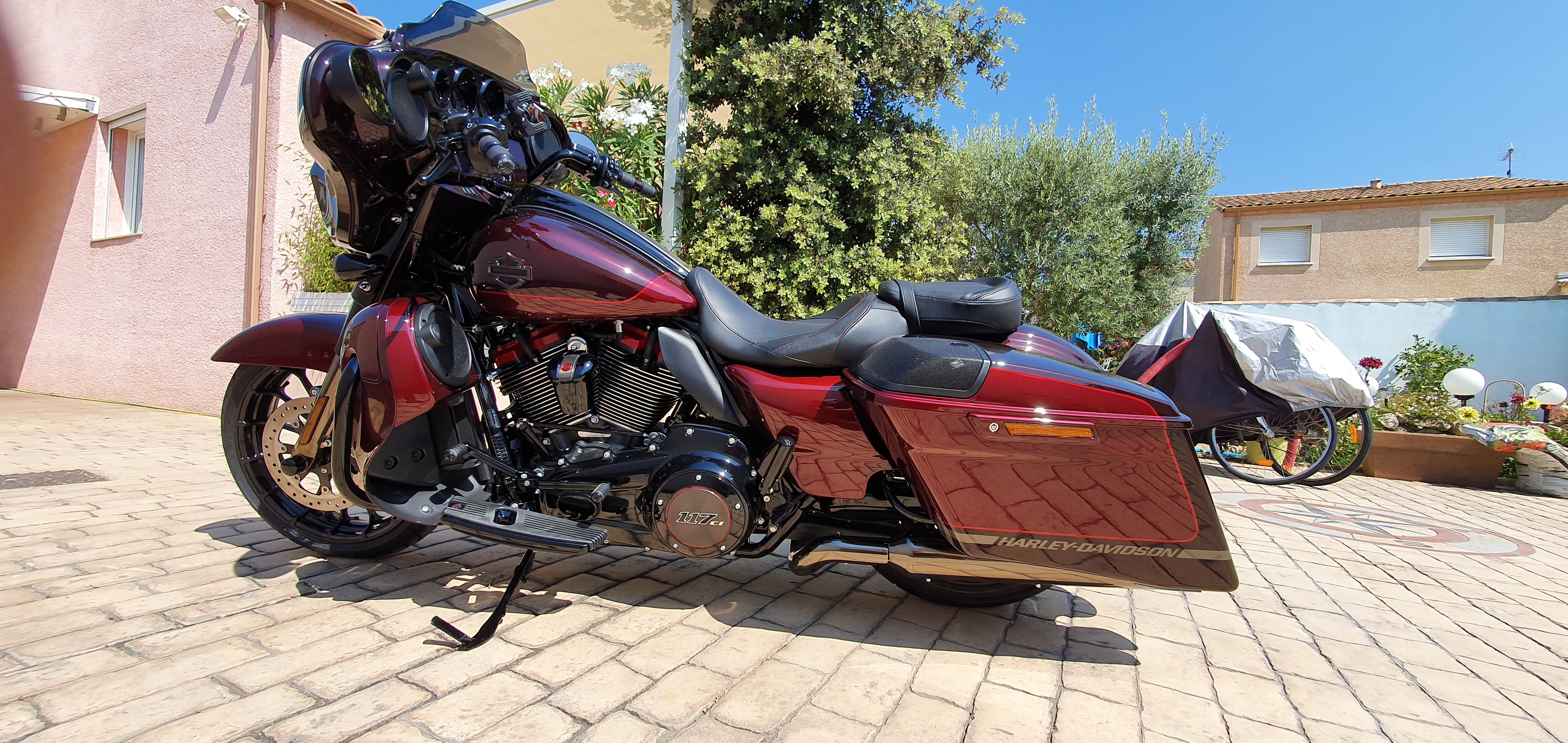 Street Glide CVO combien sommes nous sur Passion-Harley - Page 7 J2e9