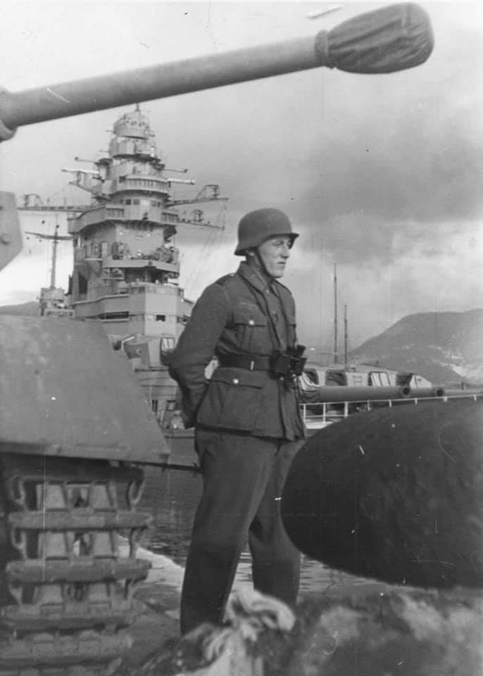 Les Panzers dans Toulon (83) 27 novembre  1942 2ce0