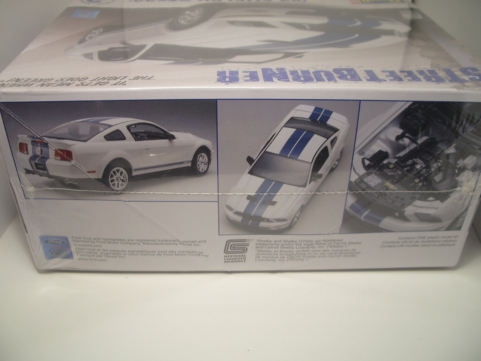 mustang SHELBY GT 500 convertible de 2008  de chez revell .  Qxgs