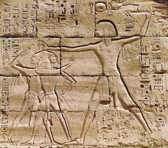 Le roi Shishak représenté sur un mur du temple de Karnak