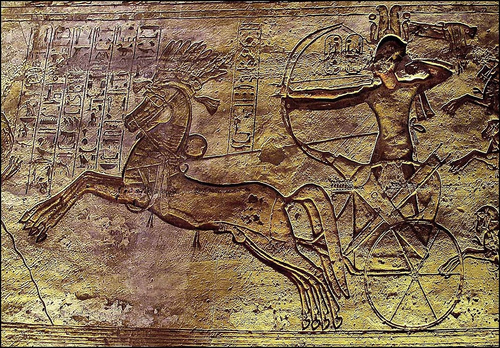 Ramsès II à la bataille de Qadesh - Bas-relief au Grand temple d'Abou Simbel