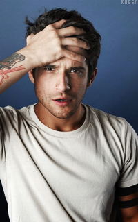 Tyler Posey Kt1b