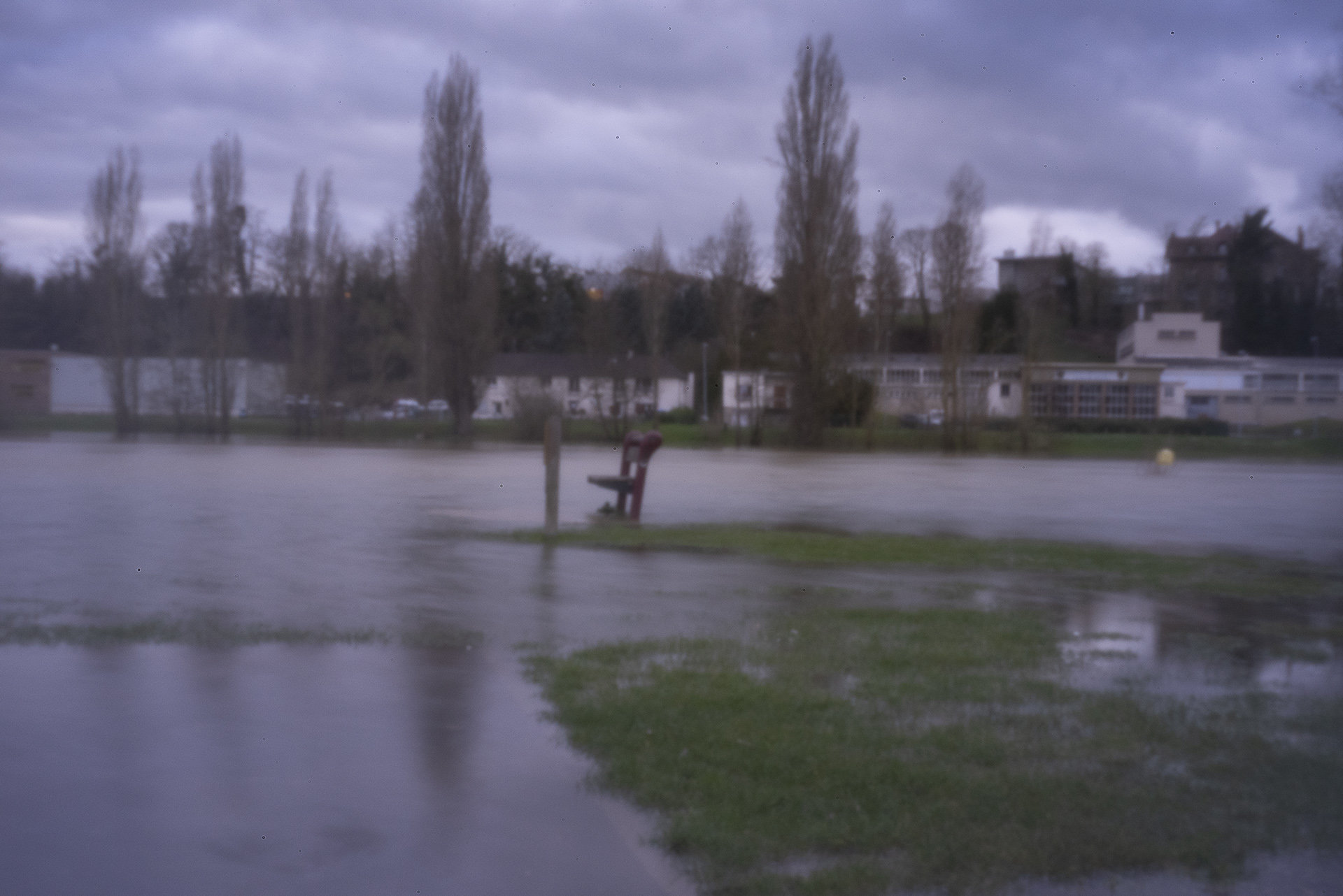 Sténopé en bordure de Marne N07z