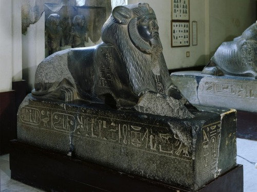 Sphinx aux cartouches d'Amenemhat III