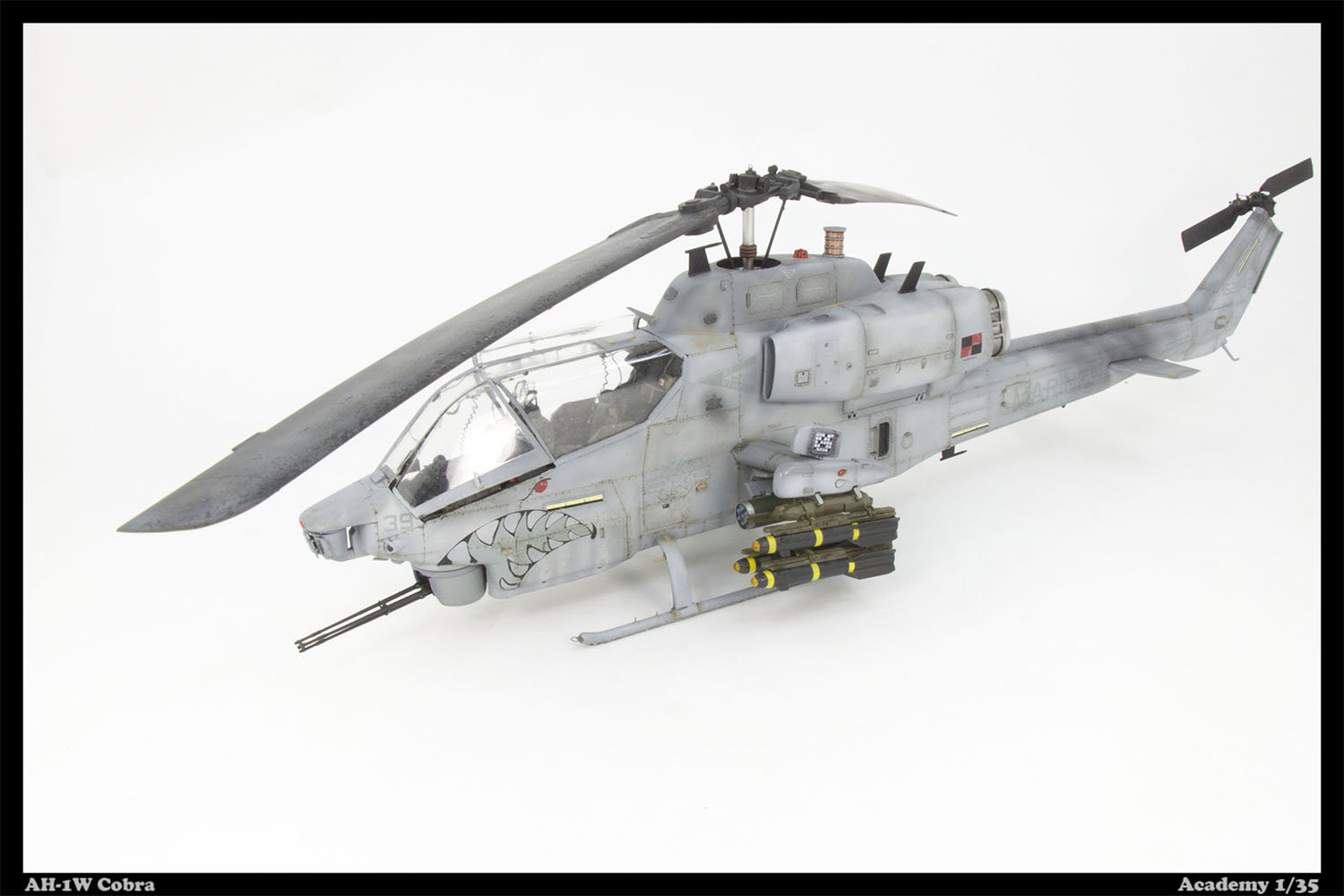 AH-1W Cobra Academy - 1/35eme - Page 3 Fh2o