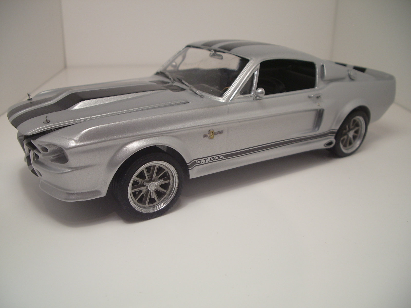 mustang 1967 ELEANOR 60 secondes chrono kit resine  au 1/25 . Mv44