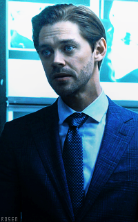 Tom Payne Pnjg