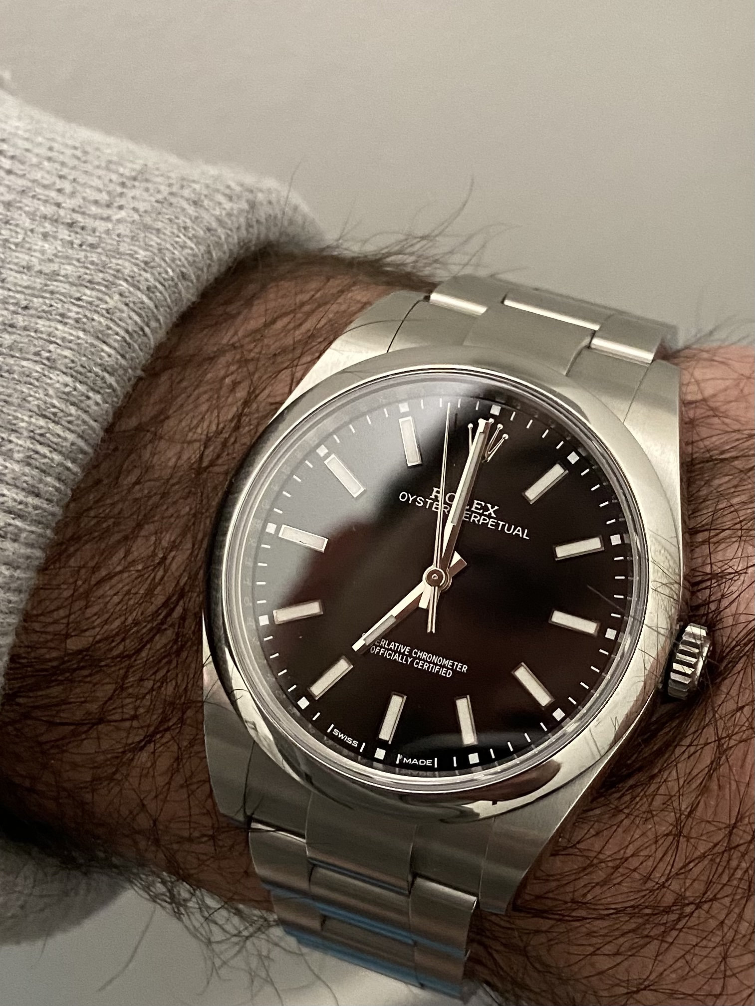 **** La montre du jour ! Vol. 40**** - Page 5 Hqiy