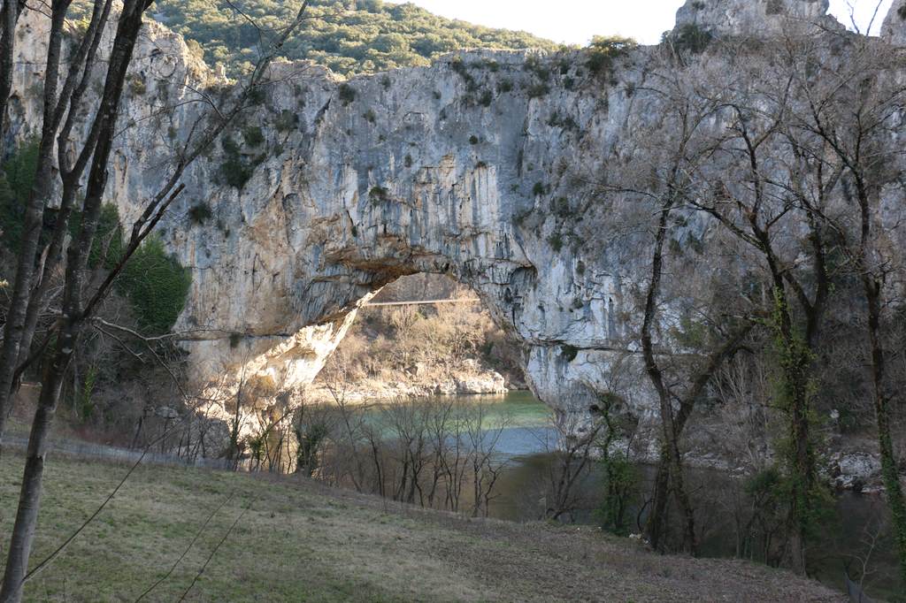 Gorges de l'Ardèche en hiver Eeqx