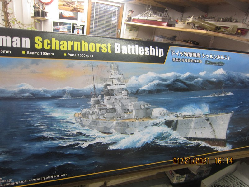 Scharnhorst [Trumpeter 1/200°] de 0582..574 Richard Wvhv