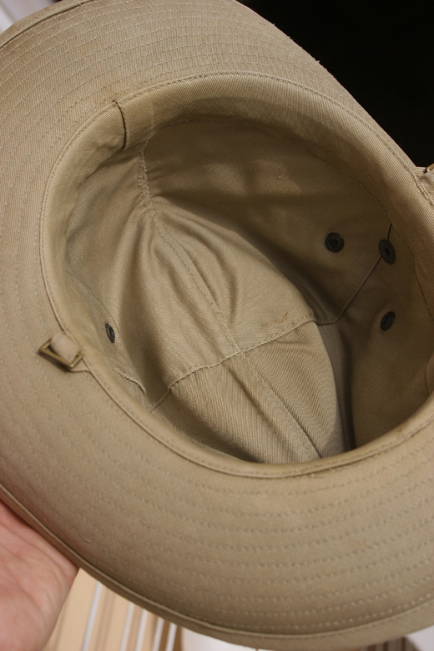Plusieurs chapeaux de brousse français post 45 56vu